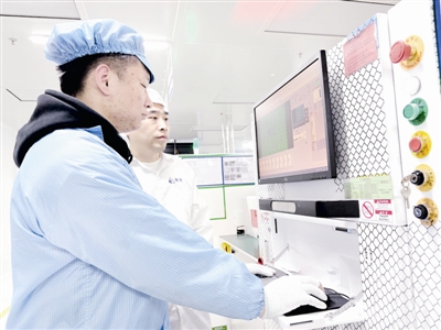 优优配送版 新能源汽车产业驶入发展“快车道”